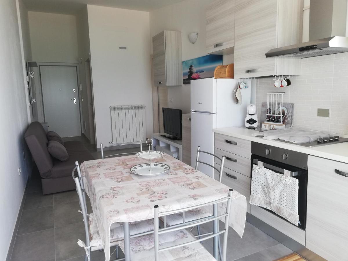 Attico Fronte Mare Apartamento Martinsicuro Exterior foto